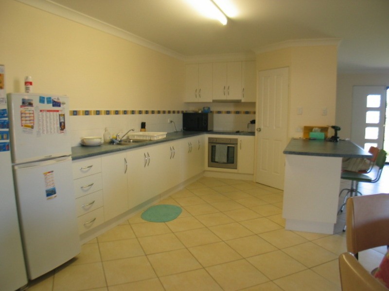 10 Lemon Grove, Bowen QLD 4805