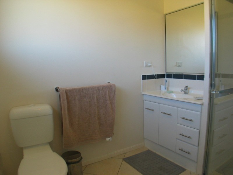 10 Lemon Grove, Bowen QLD 4805