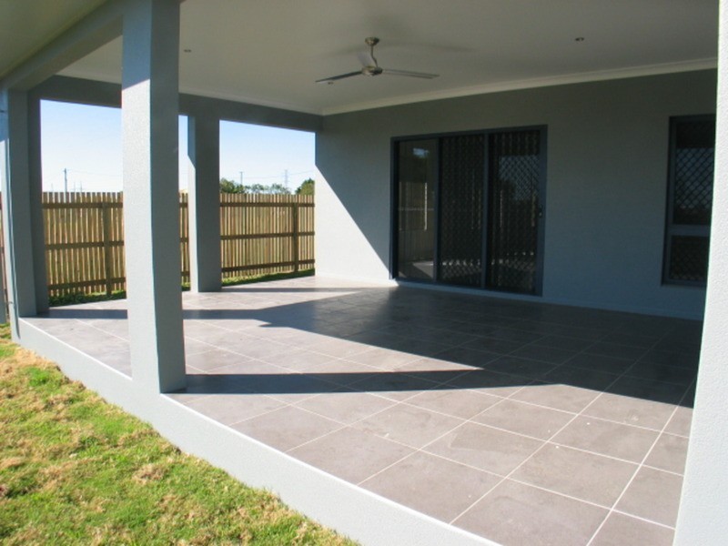 28 Skene Street, Bowen QLD 4805