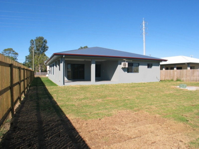 28 Skene Street, Bowen QLD 4805