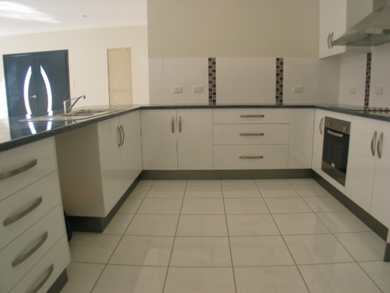 28 Skene Street, Bowen QLD 4805