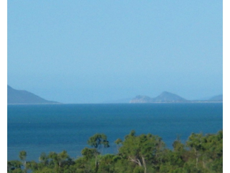 18 Harbour View Terrace, Bowen QLD 4805