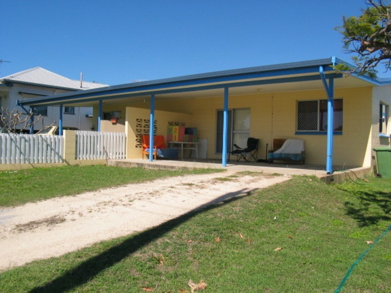 27 Hay Street, Bowen QLD 4805