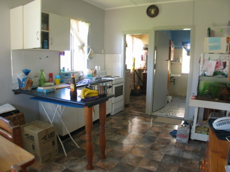 27 Hay Street, Bowen QLD 4805