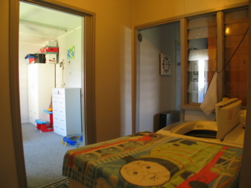 27 Hay Street, Bowen QLD 4805
