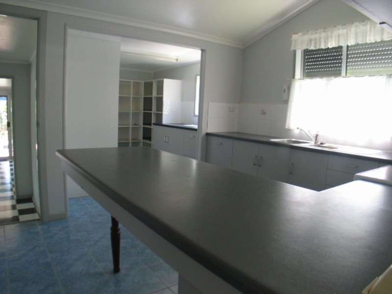 54 Skene Street, Bowen QLD 4805