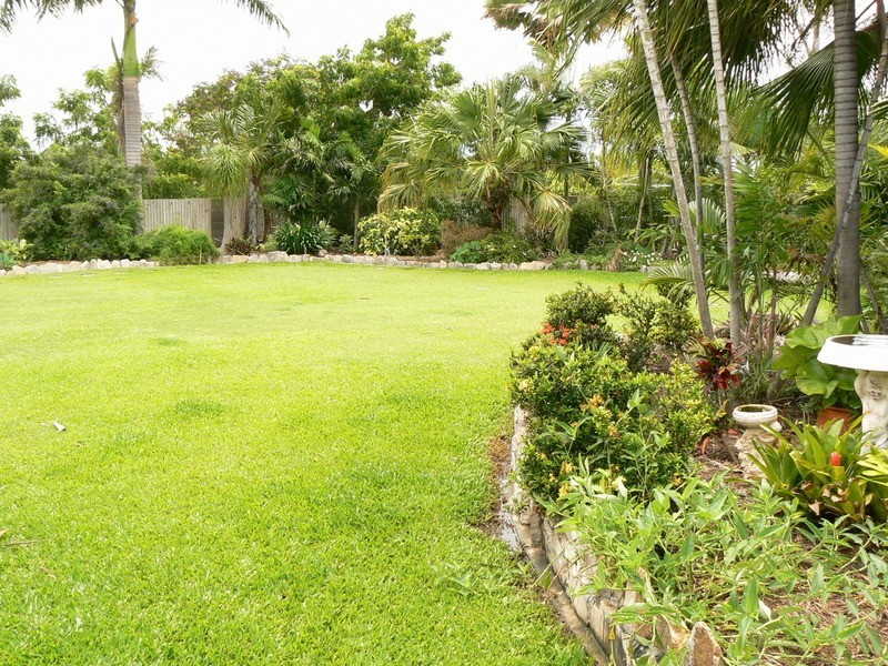 54 Skene Street, Bowen QLD 4805