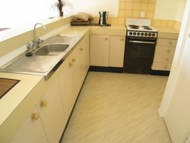 2/10 Poinciana Drive, Bowen QLD 4805