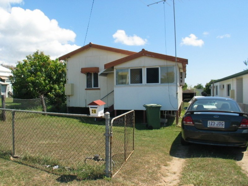 28 Poole Street, Bowen QLD 4805