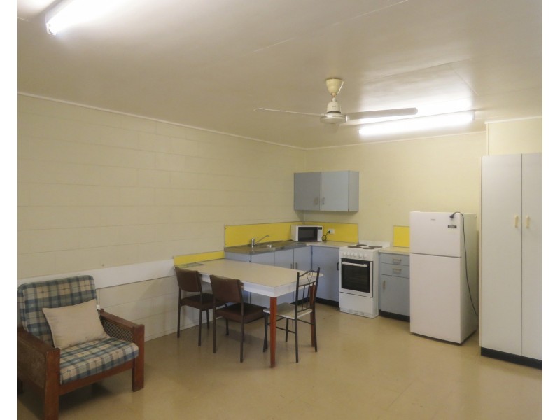 10 Don Street, Bowen QLD 4805