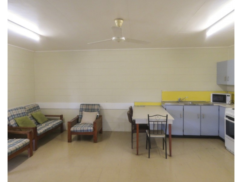 10 Don Street, Bowen QLD 4805
