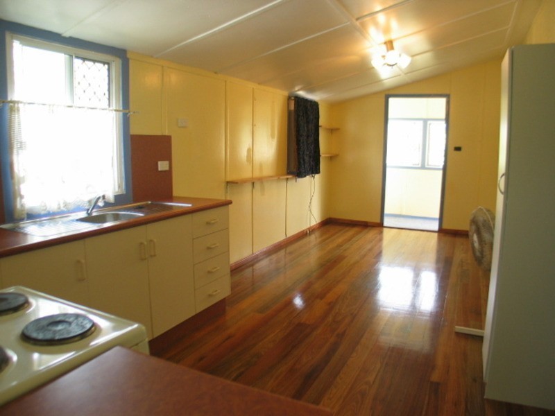 28 Poole Street, Bowen QLD 4805