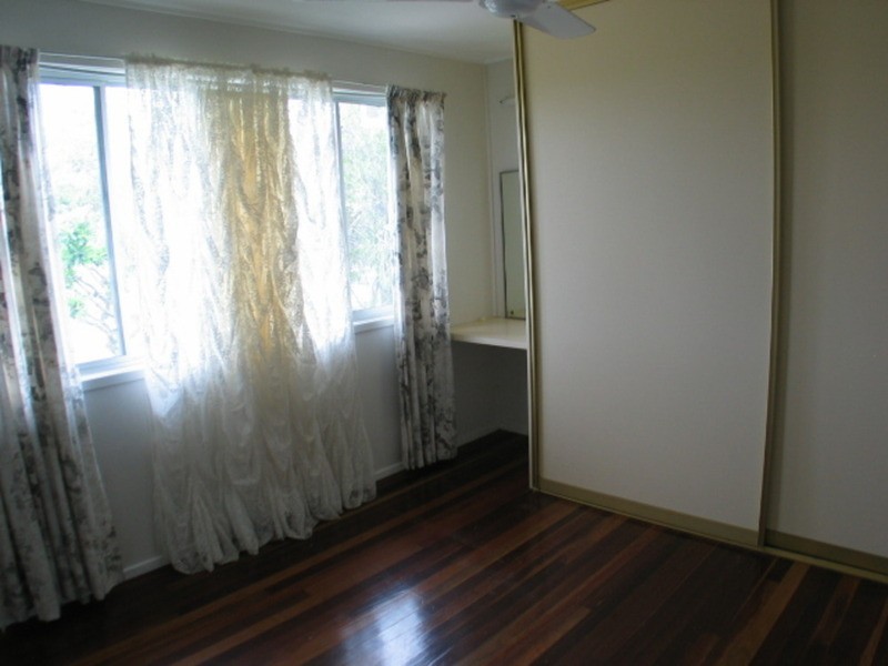 10 Daniel Street, Bowen QLD 4805