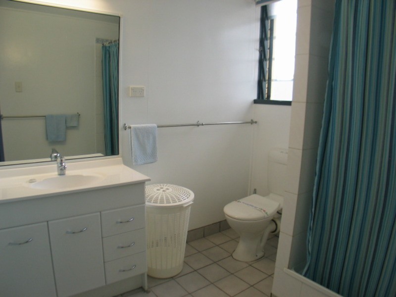 4/47 Horseshoe Bay Road, Bowen QLD 4805