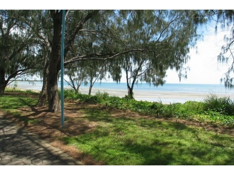 4/47 Horseshoe Bay Road, Bowen QLD 4805