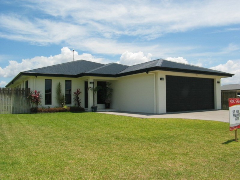8  Lemon Grove, Bowen QLD 4805