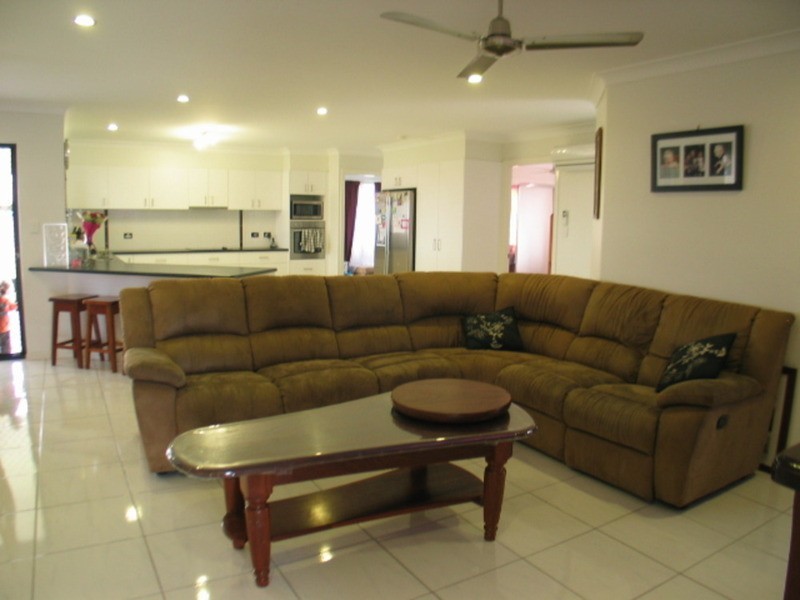 8  Lemon Grove, Bowen QLD 4805