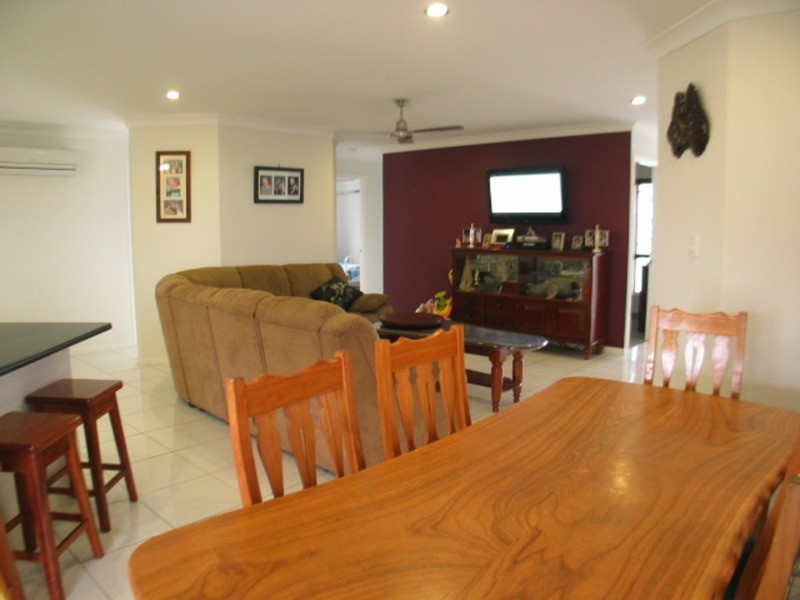 8  Lemon Grove, Bowen QLD 4805