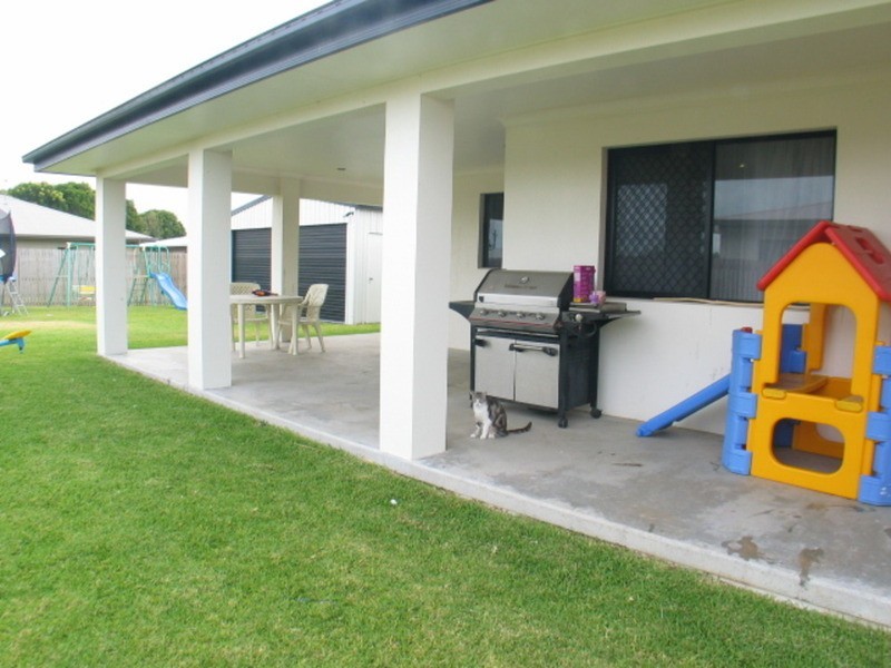 8  Lemon Grove, Bowen QLD 4805