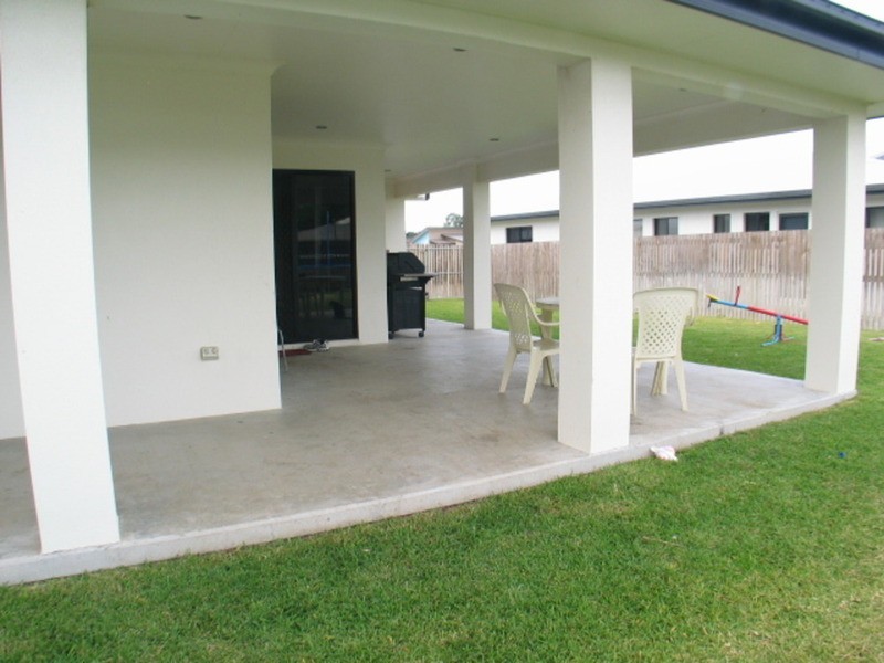 8  Lemon Grove, Bowen QLD 4805