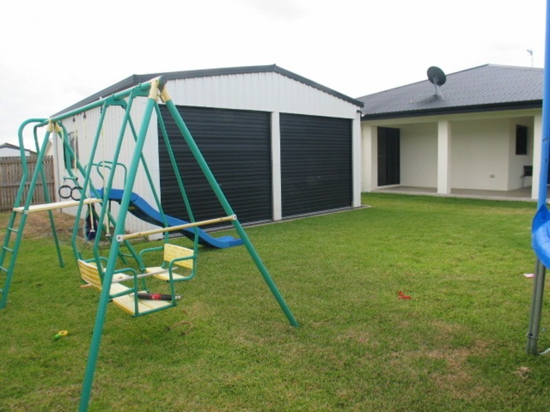 8  Lemon Grove, Bowen QLD 4805