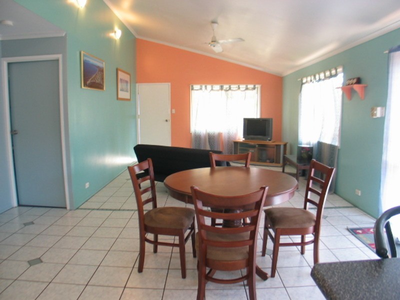 18 Gloucester Street, Bowen QLD 4805