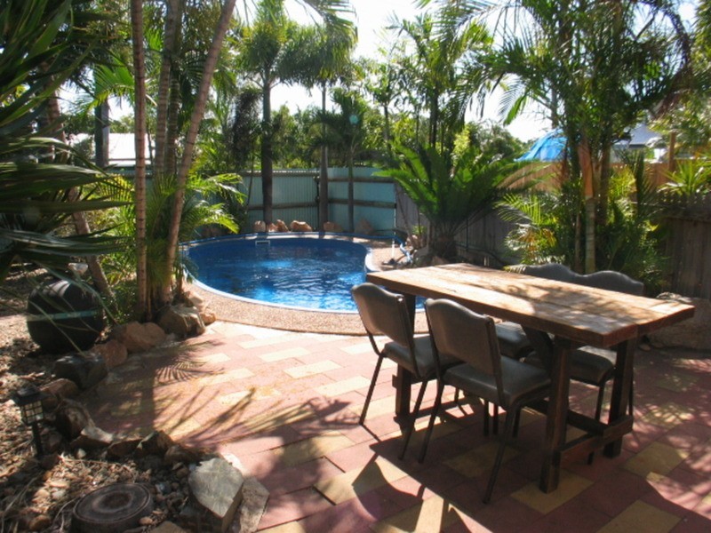 18 Gloucester Street, Bowen QLD 4805