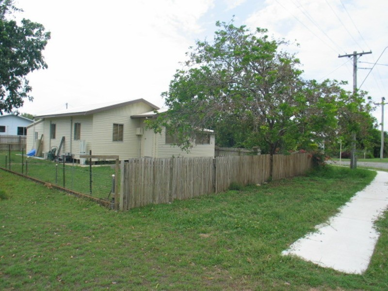 22 Gilbert Street, Bowen QLD 4805