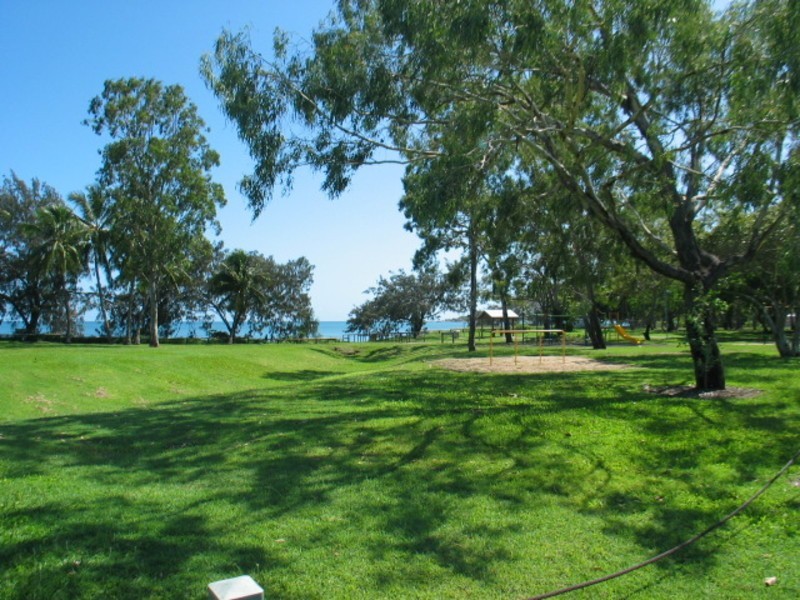 1 Oak Crescent, Bowen QLD 4805