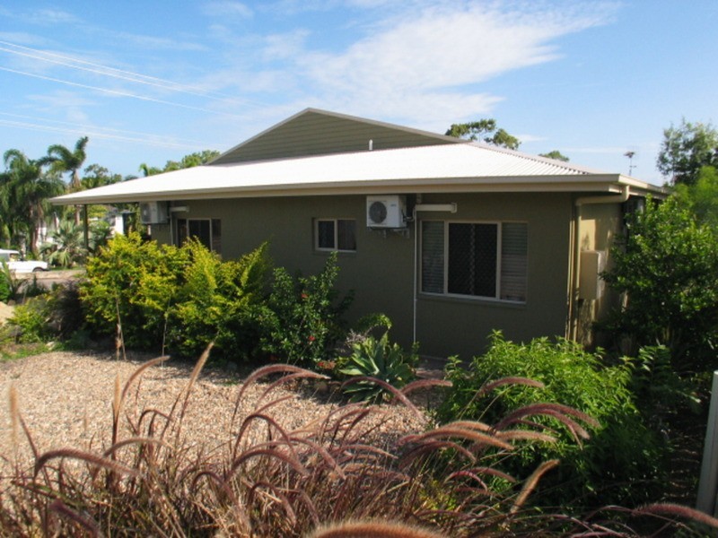 1 Craigie Court, Bowen QLD 4805