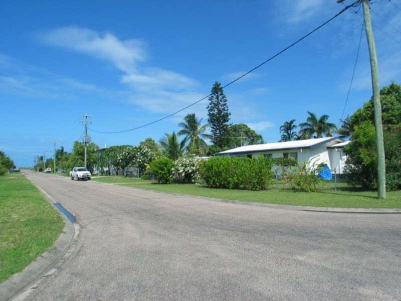 36 Creek Street, Bowen QLD 4805