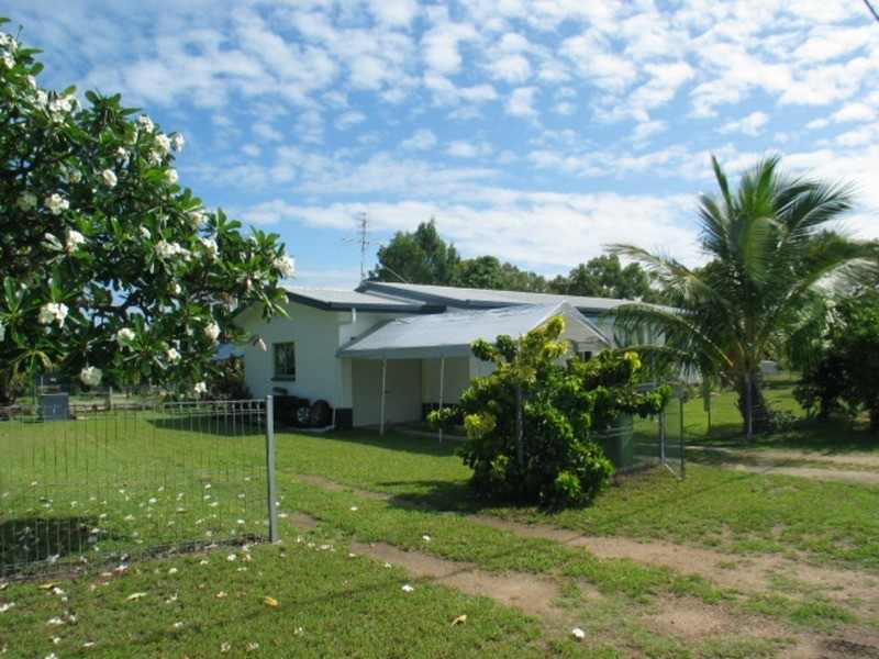 36 Creek Street, Bowen QLD 4805