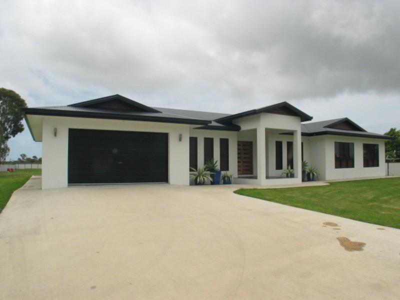 50 Flemington Road, Bowen QLD 4805