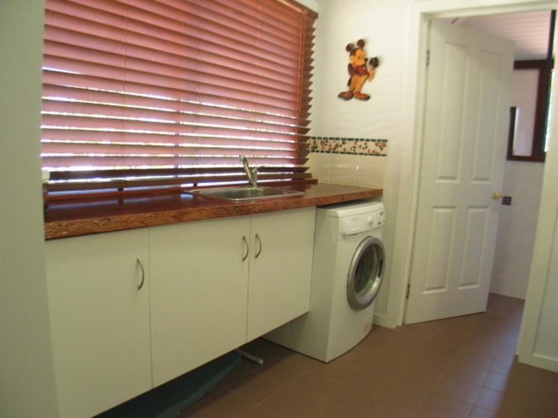 31 Livingstone Street, Bowen QLD 4805