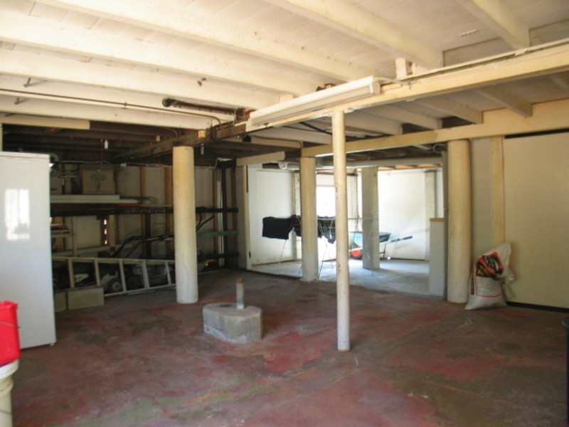 31 Livingstone Street, Bowen QLD 4805