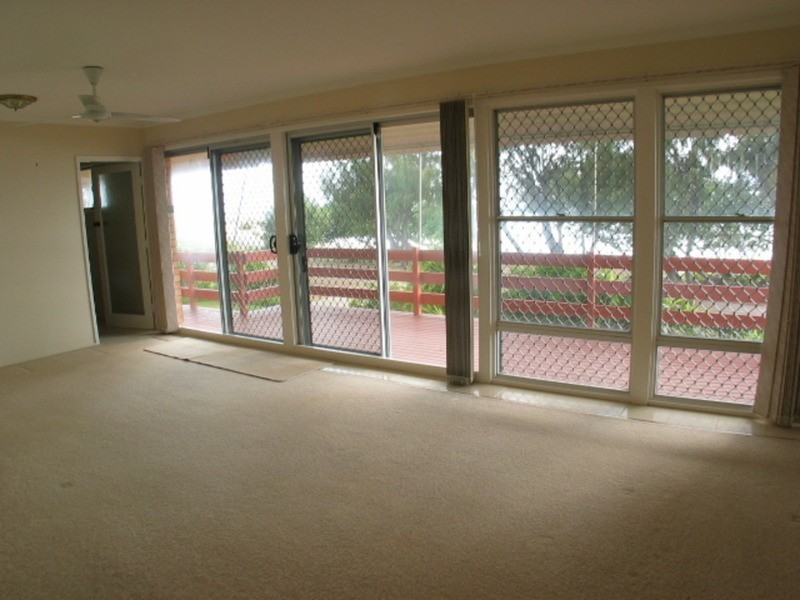 9 Bluewater Parade, Bowen QLD 4805