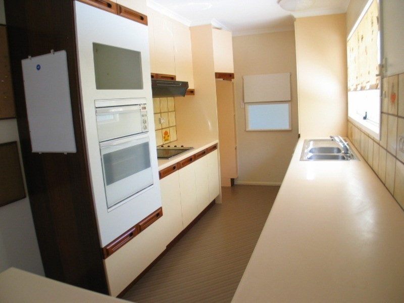 9 Bluewater Parade, Bowen QLD 4805