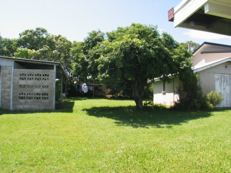 37 Livingstone Street, Bowen QLD 4805