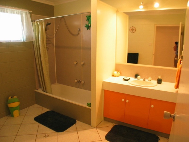 75 Flemington Road, Bowen QLD 4805