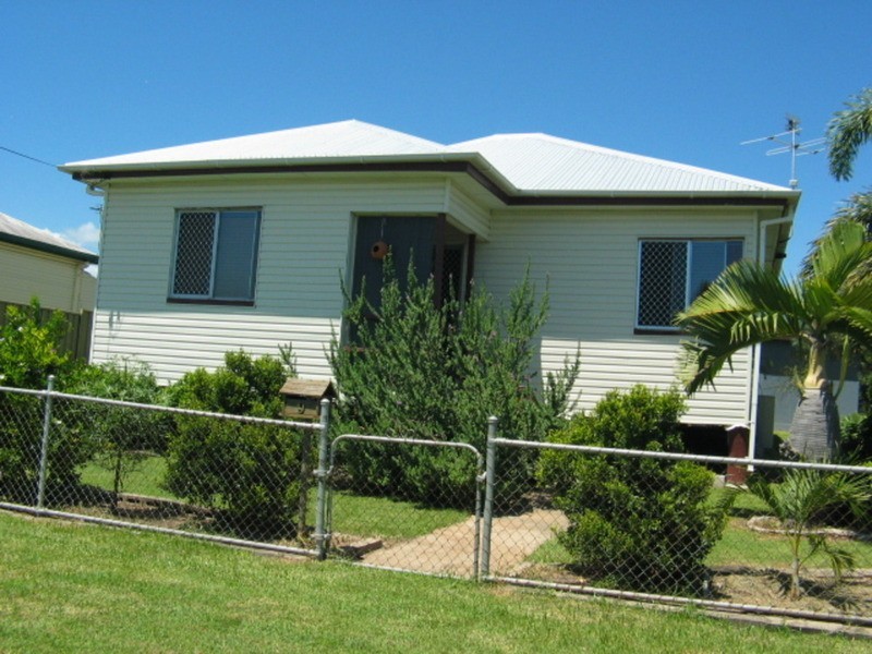9 Darwen Street, Bowen QLD 4805