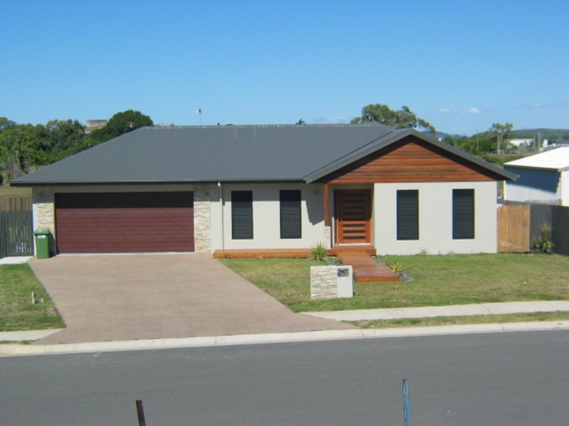 6 Silk Road, Bowen QLD 4805