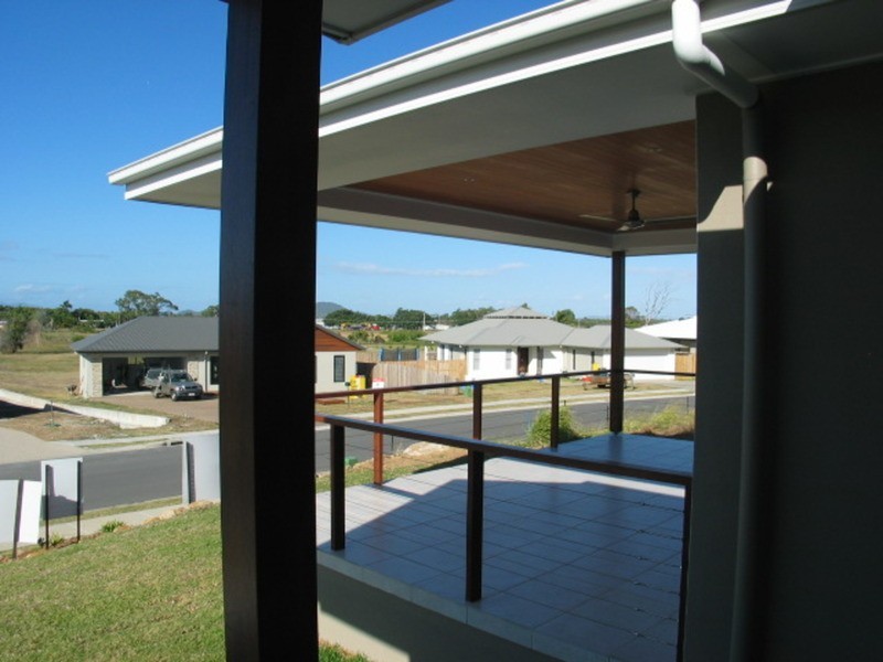 5 Silk Road, Bowen QLD 4805
