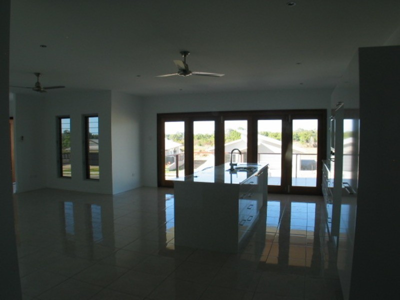 5 Silk Road, Bowen QLD 4805