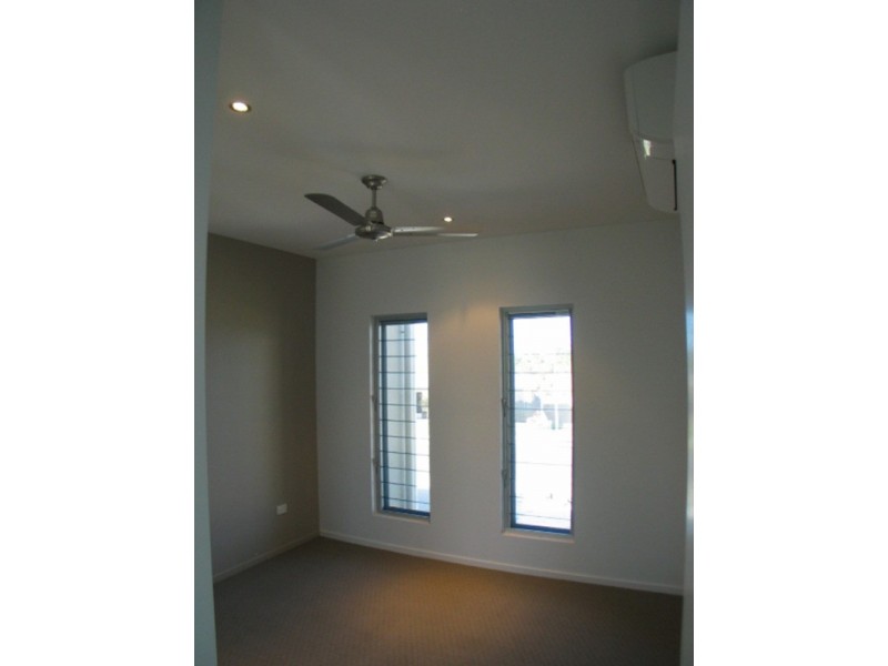 5 Silk Road, Bowen QLD 4805
