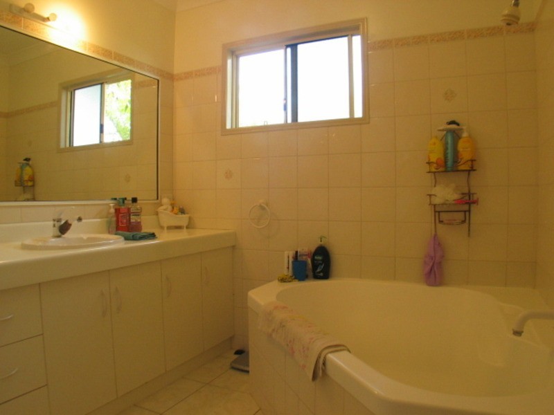 73 Gordon Street, Bowen QLD 4805