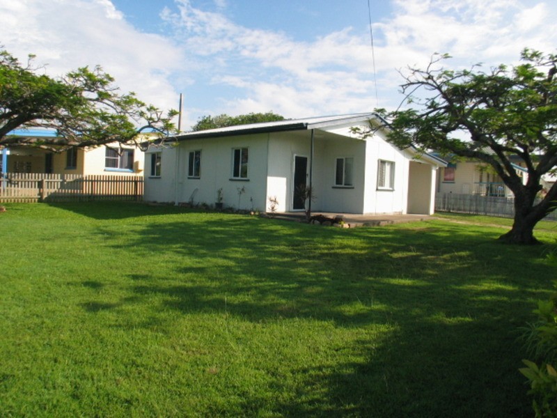 1 Cowan Lane, Bowen QLD 4805