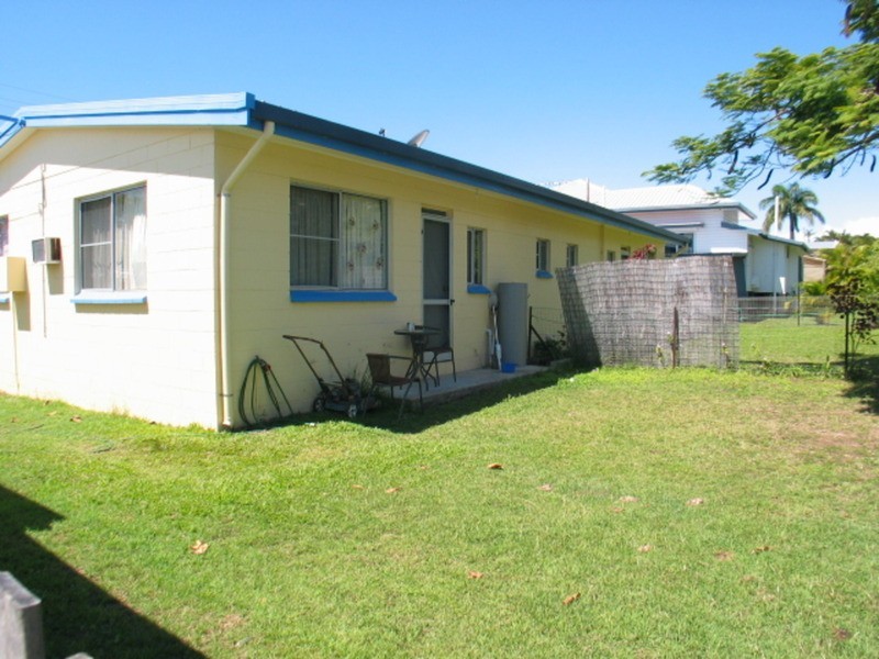 1/27 Hay Street, Bowen QLD 4805
