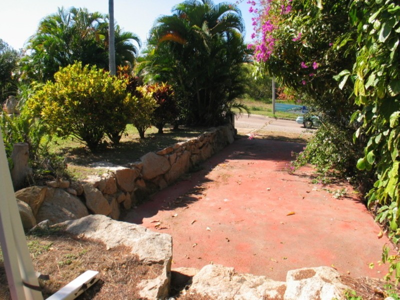 25 Rose Bay Road, Bowen QLD 4805
