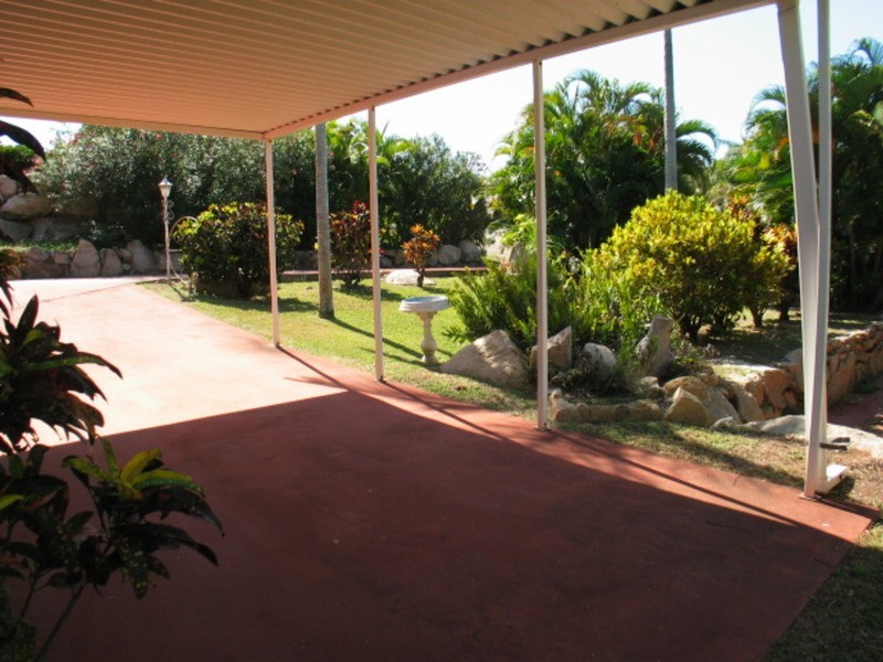 25 Rose Bay Road, Bowen QLD 4805