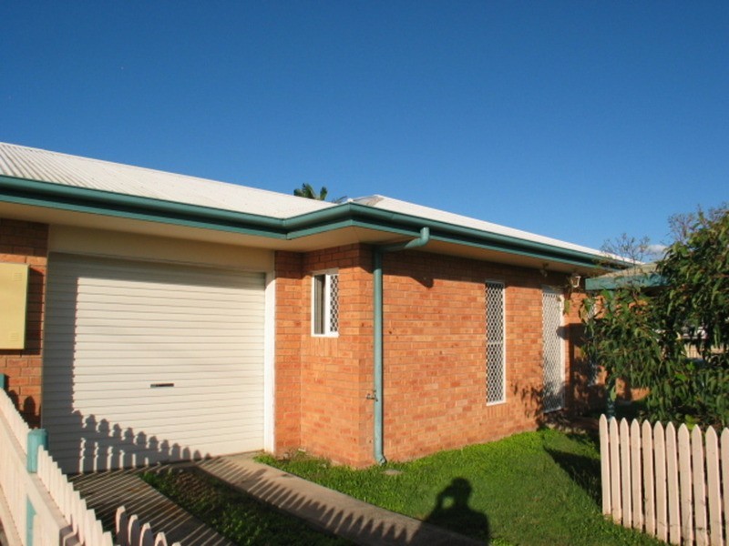 2/28 Sinclair Street, Bowen QLD 4805